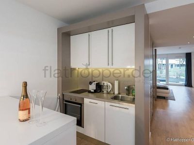 Moderne, offen gestaltete 2-Zimmer-Wohnung mit Terrasse - München-Bogenhausen