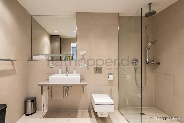 Moderne, offen gestaltete 2-Zimmer-Wohnung mit Terrasse - München-Bogenhausen