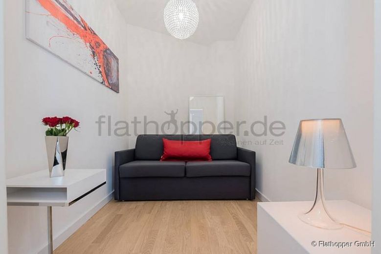 Moderne, offen gestaltete 2-Zimmer-Wohnung mit Terrasse - München-Bogenhausen