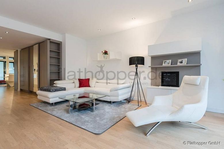 Moderne, offen gestaltete 2-Zimmer-Wohnung mit Terrasse - M&uuml;nchen-Bogenhausen