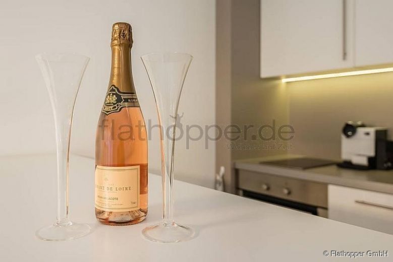 Moderne, offen gestaltete 2-Zimmer-Wohnung mit Terrasse - M&uuml;nchen-Bogenhausen