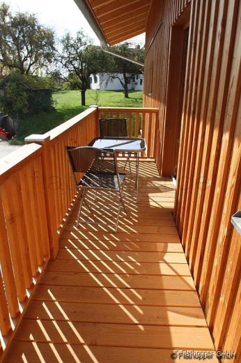 1,5 Zimmer-Galerie-Wohnung im Holzhaus mit Balkon -  bei Otterfing