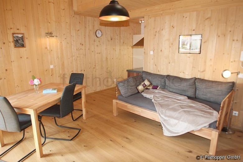 1,5 Zimmer-Galerie-Wohnung im Holzhaus mit Balkon -  bei Otterfing