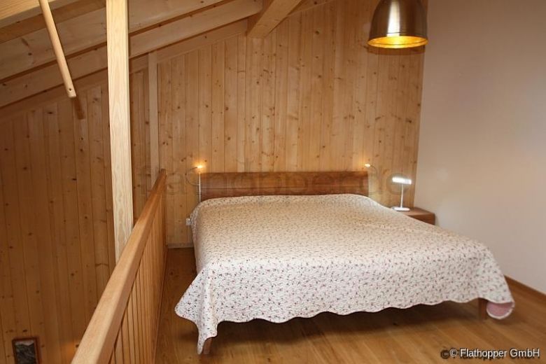 1,5 Zimmer-Galerie-Wohnung im Holzhaus mit Balkon -  bei Otterfing