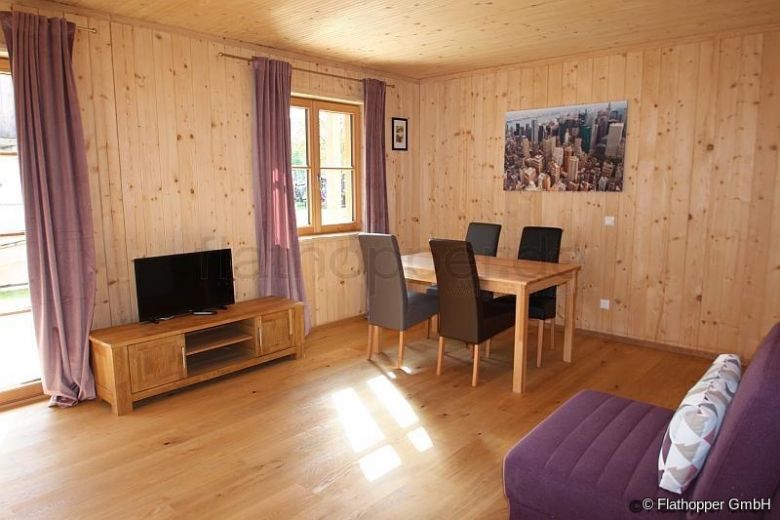 Gem&uuml;tliches Apartment mit Terrasse im Holzhaus - Baiernrain bei Otterfing