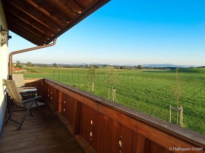 Hochwertige 2-Zimmer-Wohnung mit S&uuml;dbalkon und Bergpanoramablick- bei Egling