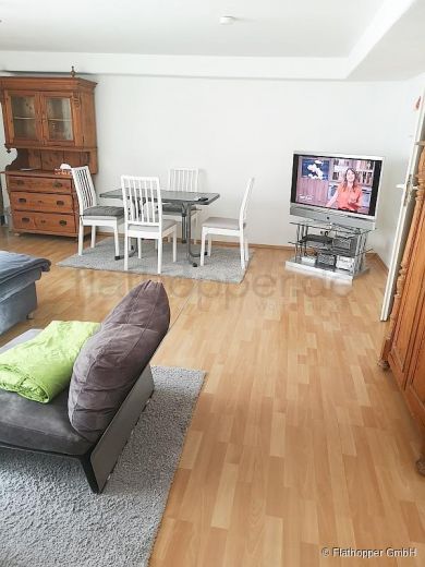 Vollm&ouml;blierte 3-Zimmer-Wohnung in Vaterstetten bei M&uuml;nchen