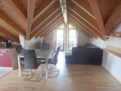 3-Zimmer-Wohnung im Dachgeschoss mit 2 Balkonen in Rosenheim - Obing