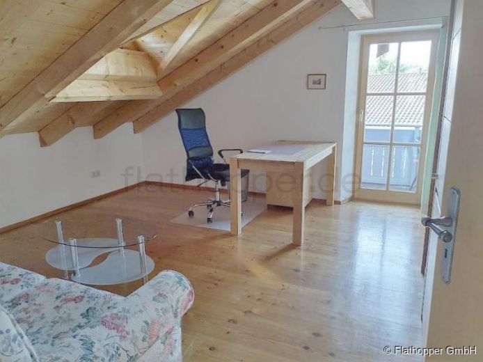 3-Zimmer-Wohnung im Dachgeschoss mit 2 Balkonen in Rosenheim - Obing