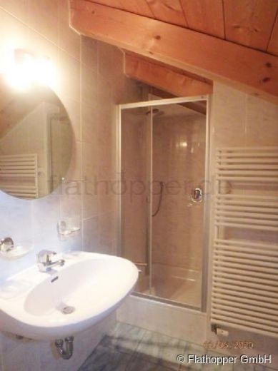 3-Zimmer-Wohnung im Dachgeschoss mit 2 Balkonen in Rosenheim - Obing