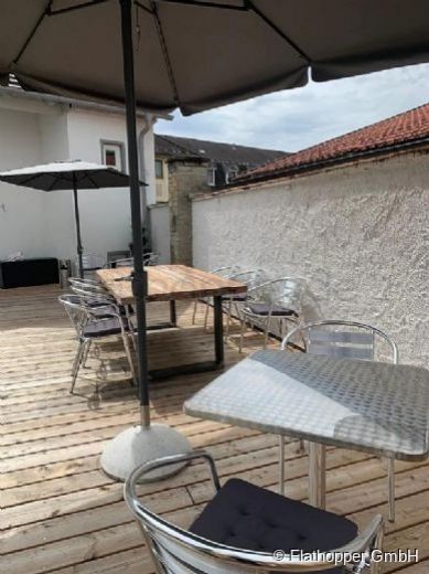 Gem&uuml;tliche 2-Zimmer-Wohnung mit Balkon in Bad Aibling