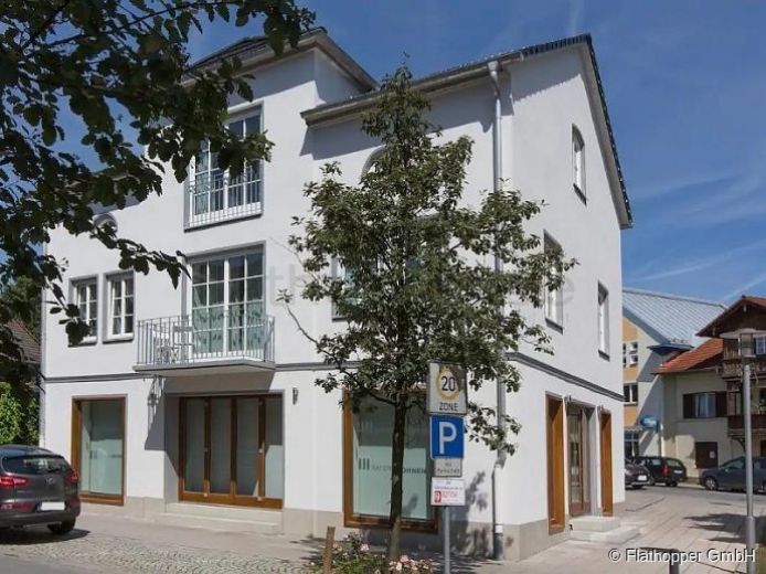 Gem&uuml;tliche 2-Zimmer-Wohnung mit Balkon in Bad Aibling