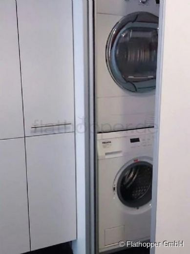 Zentral gelegene 2-Zimmer-Wohnung mit kleiner Terrasse und Parkplatz in Prien - Landkreis Rosenheim