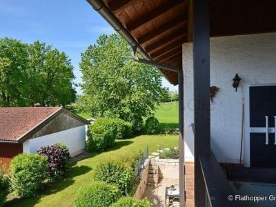 Ruhig gelegene 2-Zimmer-Wohnung mit Balkon in Chieming am Chiemsee