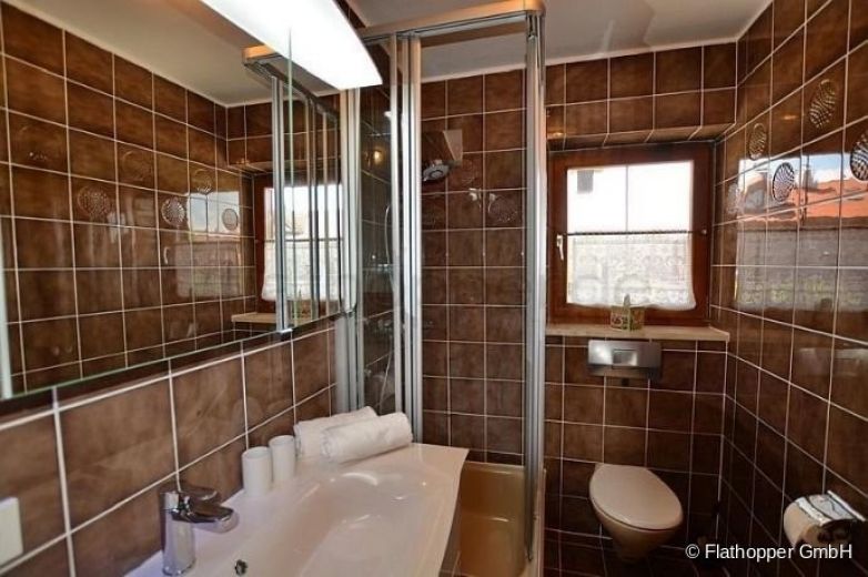 Ruhig gelegene 2-Zimmer-Wohnung mit Balkon in Chieming am Chiemsee