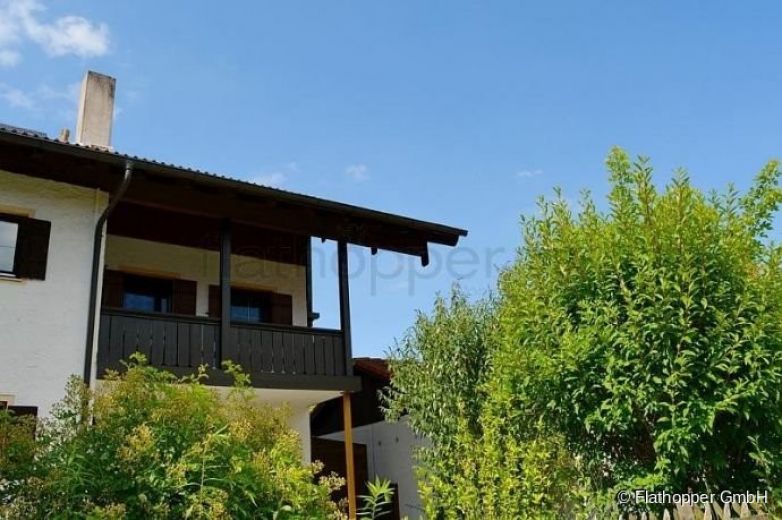 Ruhig gelegene 2-Zimmer-Wohnung mit Balkon in Chieming am Chiemsee