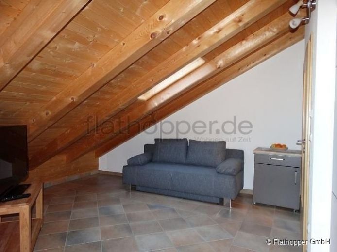 Kleine, einladende Wohnung mit Balkon in Egling