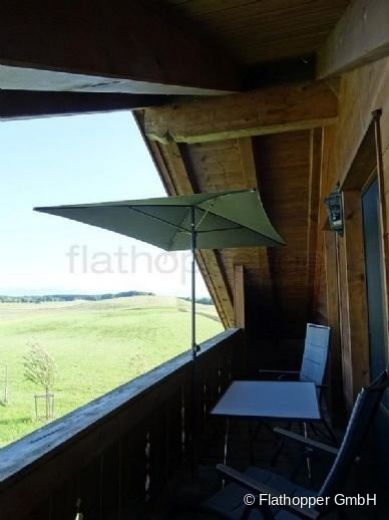 Kleine, einladende Wohnung mit Balkon in Egling