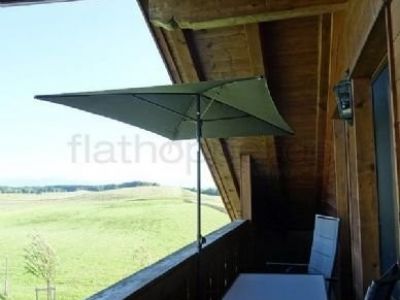 Kleine, einladende Wohnung mit Balkon in Egling