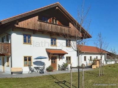 Kleine, einladende Wohnung mit Balkon in Egling