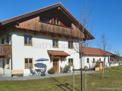 Kleine, einladende Wohnung mit Balkon in Egling