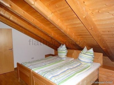 Kleine, einladende Wohnung mit Balkon in Egling
