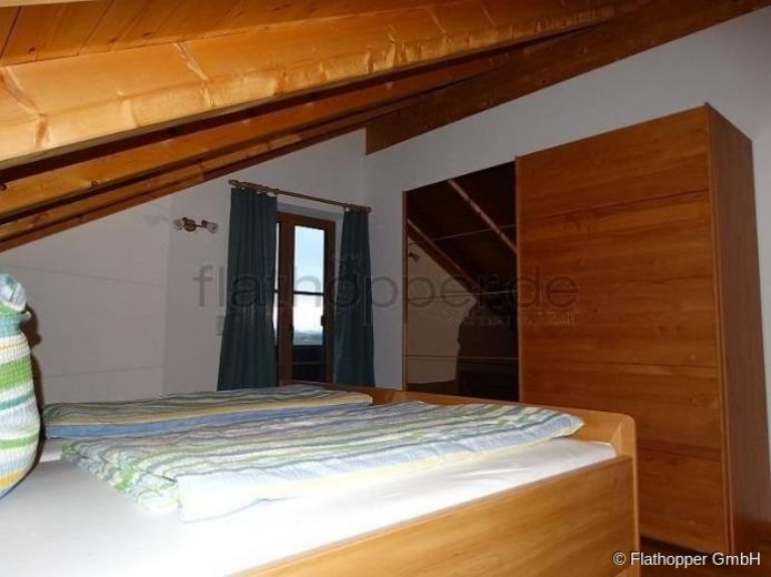 Kleine, einladende Wohnung mit Balkon in Egling
