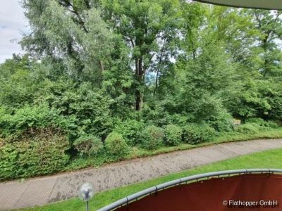 M&ouml;bliertes Apartment mit Balkon in Rosenheim und Blick ins Gr&uuml;ne