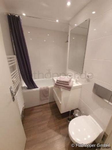 M&ouml;bliertes Apartment mit Balkon in Rosenheim und Blick ins Gr&uuml;ne