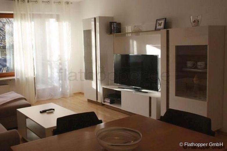 Neu sanierte 2-Zimmer-Wohnung mit Terrasse in Rosenheim