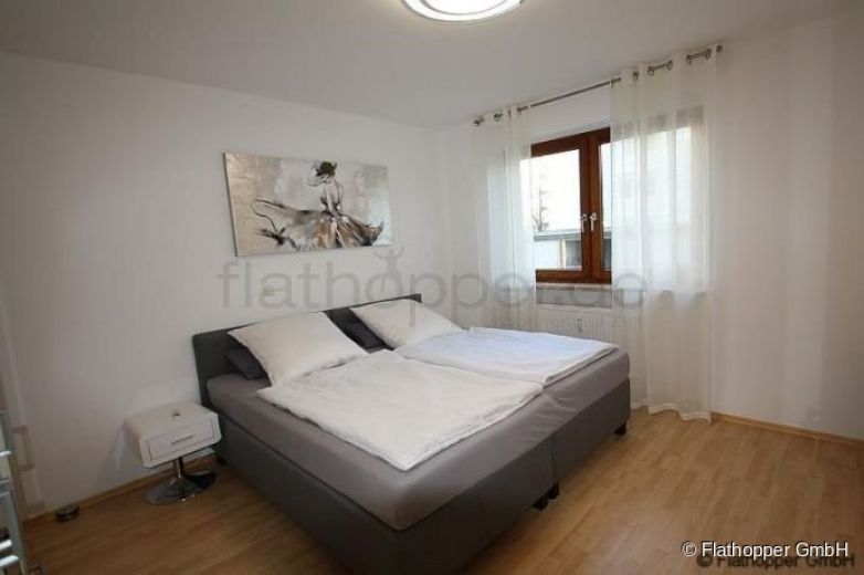 Neu sanierte 2-Zimmer-Wohnung mit Terrasse in Rosenheim