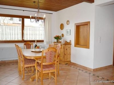 Einzigartiges, m&ouml;bliertes Haus in Gstadt am Chiemsee - Zwischenmiete -