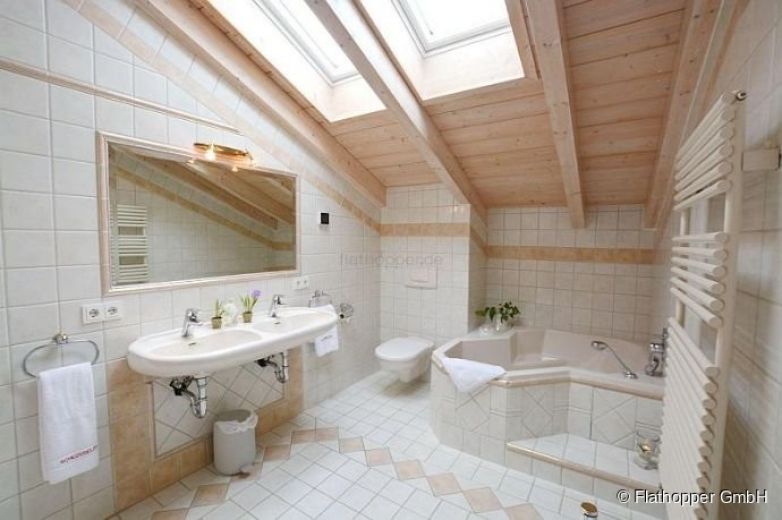 Einzigartiges, m&ouml;bliertes Haus in Gstadt am Chiemsee - Zwischenmiete -