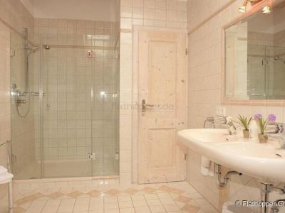 Einzigartiges, m&ouml;bliertes Haus in Gstadt am Chiemsee - Zwischenmiete -