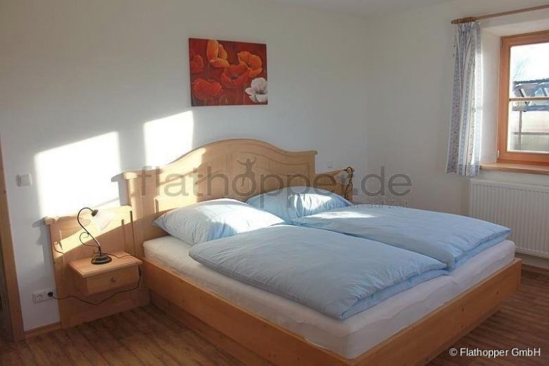 Gemütliche 3-Zimmer-Erdgeschoss-Wohnung mit Terrasse -  Egling nahe München