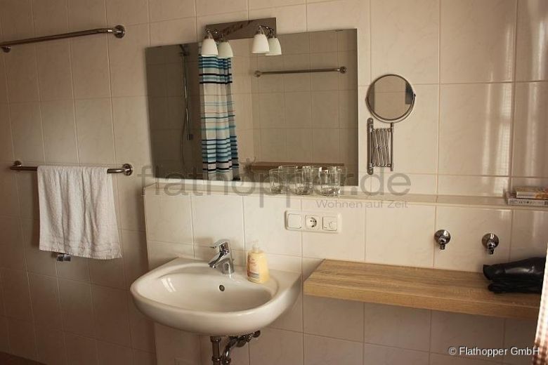 Gemütliche 3-Zimmer-Erdgeschoss-Wohnung mit Terrasse -  Egling nahe München