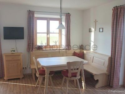 Gem&uuml;tliche 3-Zimmer-Erdgeschoss-Wohnung mit Terrasse -  Egling nahe M&uuml;nchen