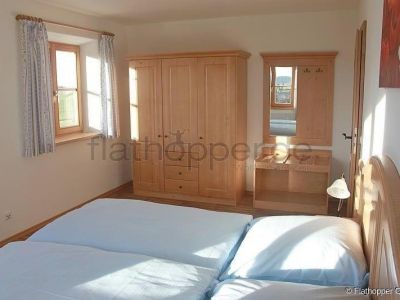 Gem&uuml;tliche 3-Zimmer-Erdgeschoss-Wohnung mit Terrasse -  Egling nahe M&uuml;nchen
