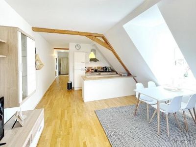 Moderne 2-Zimmer-Wohnung im Schloss in Grabenstätt  am Chiemsee