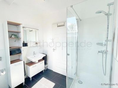 Moderne 2-Zimmer-Wohnung im Schloss in Grabenstätt  am Chiemsee