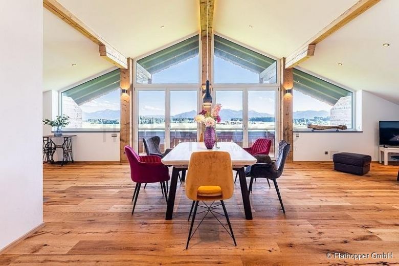 Luxuriös ausgestattetes Loft mit Bergblick im traumhaftem Chiemgau