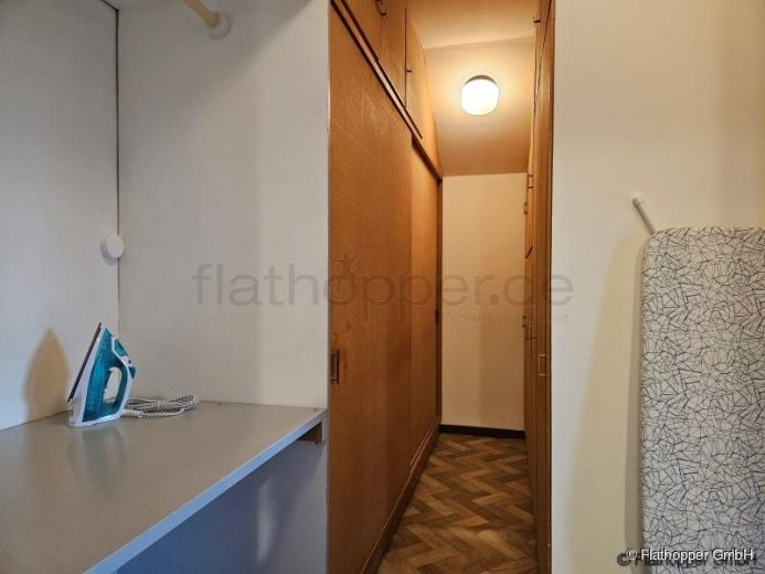 Große Dachgeschosswohnung in der Nähe von Holzkirchen