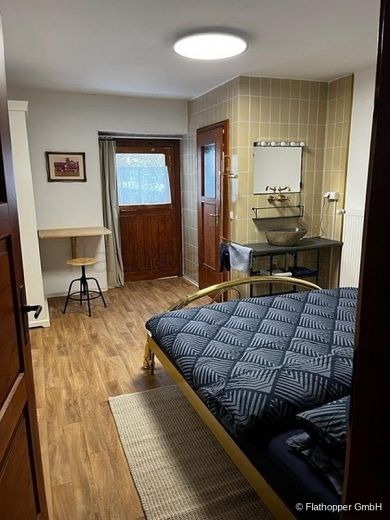 Möblierte Erdgeschosswohnung auf Zeit bei Holzkirchen