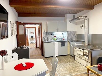 M&ouml;blierte Erdgeschosswohnung auf Zeit bei Holzkirchen