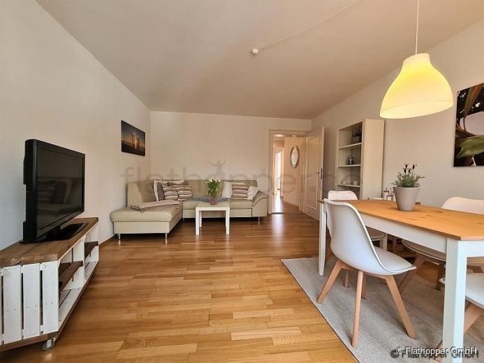 Gemütliche 2,5- Zimmer-Wohnung mit Balkon in Sendling am Flaucher