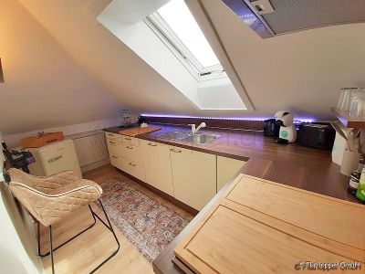 Sehr einladende, neu möblierte 2-Zimmer-Wohnung in Bad Aibling