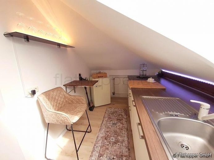 Sehr einladende, neu möblierte 2-Zimmer-Wohnung in Bad Aibling