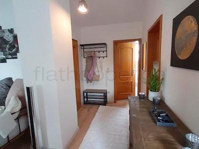 Sehr einladende, neu möblierte 2-Zimmer-Wohnung in Bad Aibling