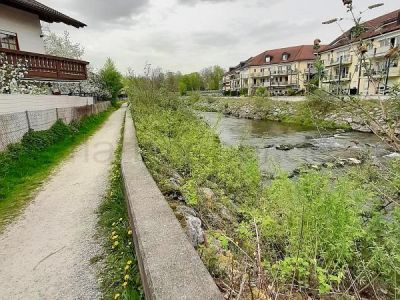 Sehr einladende, neu möblierte 2-Zimmer-Wohnung in Bad Aibling