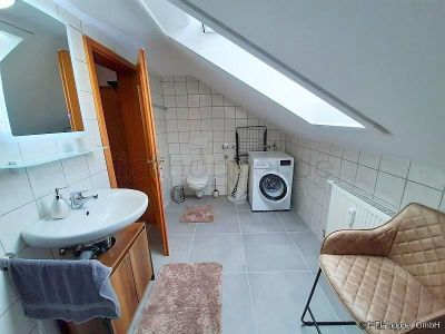 Sehr einladende, neu m&ouml;blierte 2-Zimmer-Wohnung in Bad Aibling
